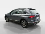 Volkswagen Tiguan 1.5 TSI Life | Draadloos Carplay | Navi | Clima | Camera | Adaptive Cruise | Elektr. Achterklep | LM Velgen | LED-Koplampen