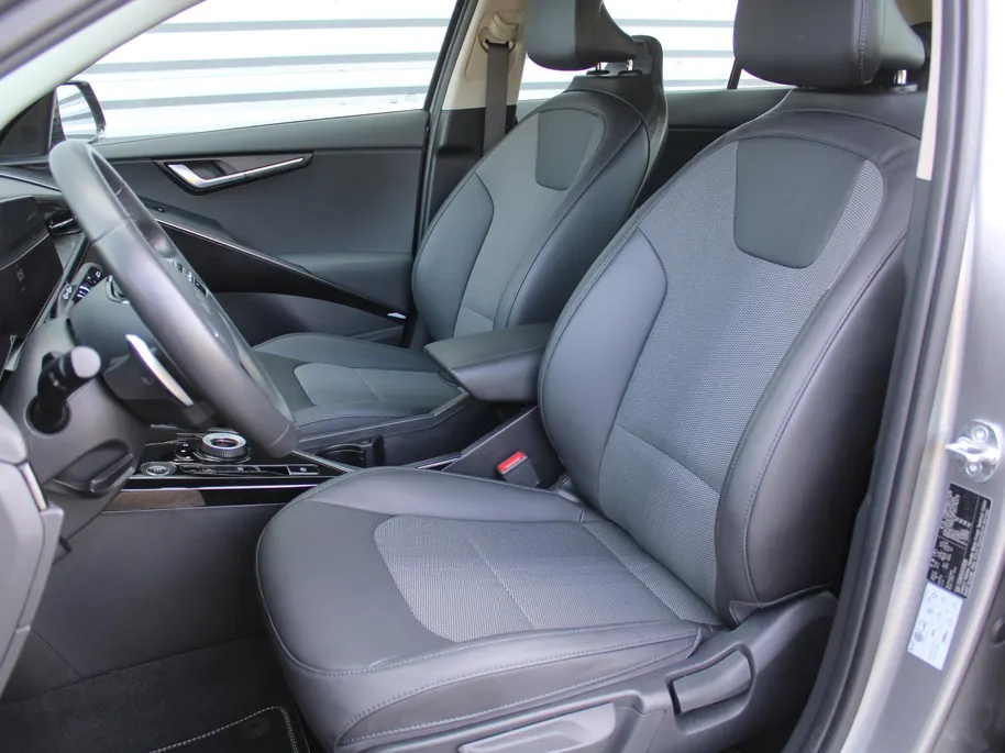 Kia Niro 1.6 GDi Hybrid DynamicLine | Camera | Cruise adapt. | Clima | 16' LM | Navi | Keyless |