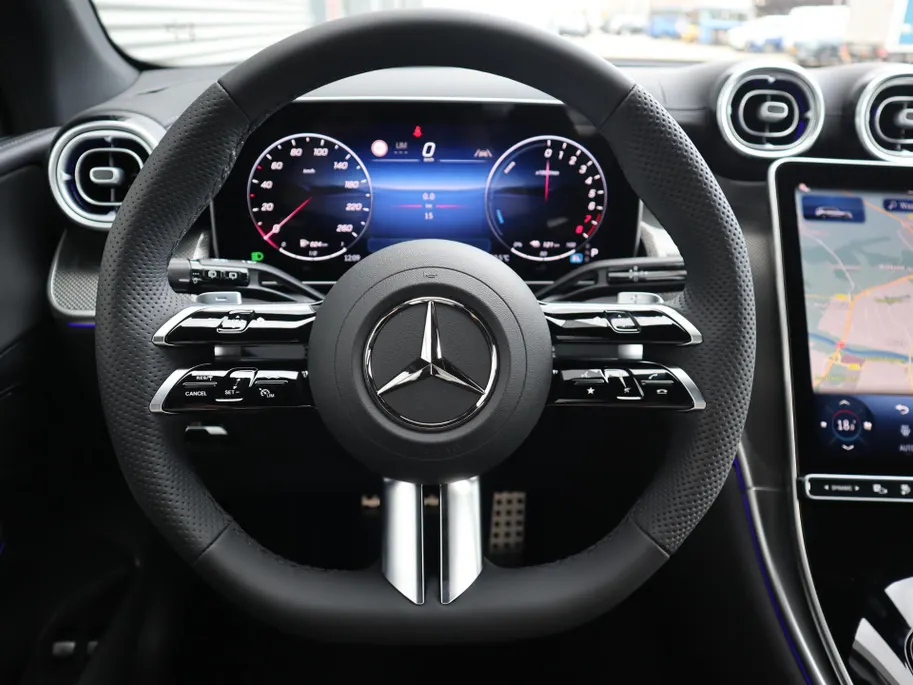 Mercedes-Benz GLC 300e 4MATIC Business Solution AMG