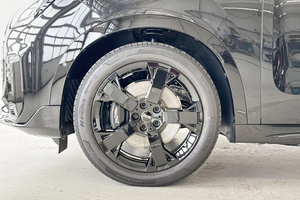 MINI Countryman Electric E John Cooper Works XL 66.5 kWh
