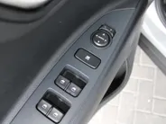 Kia Stonic 1.0 T-GDi MHEV DynamicLine | 15' LM | Apple Carplay/Android Auto | Navi | Camera | Cruise | LED | Airco |