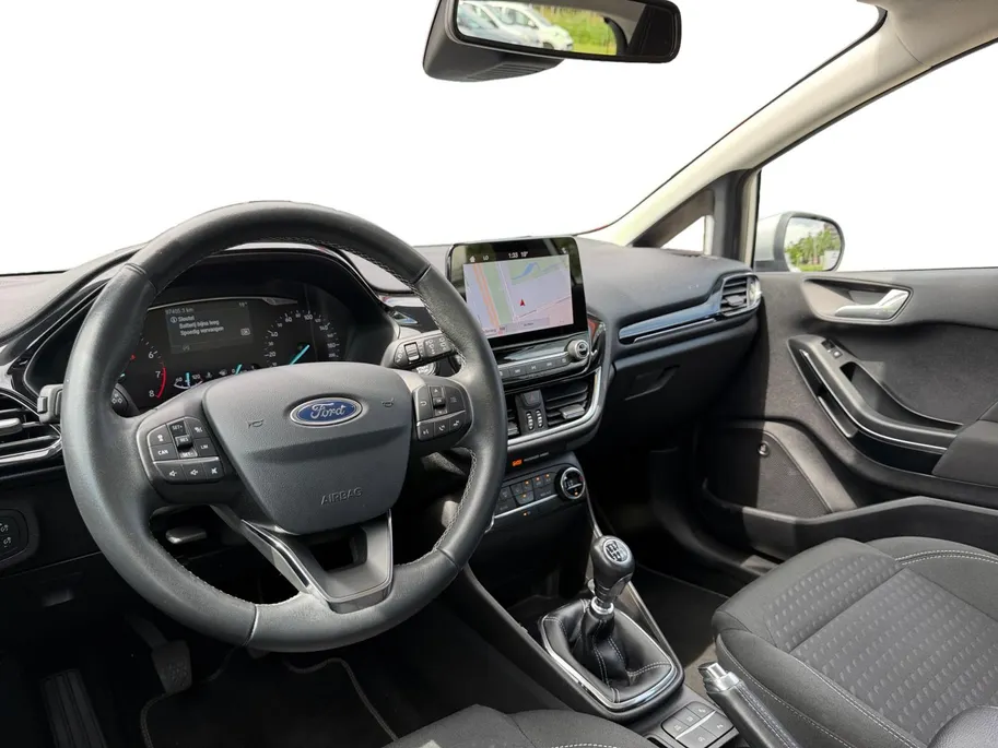 Ford Fiesta 1.0 EcoBoost Titanium |Apple Carplay/Android Auto| Trekhaak| Voorrutverwarming| 12 maanden Bovag garantie|