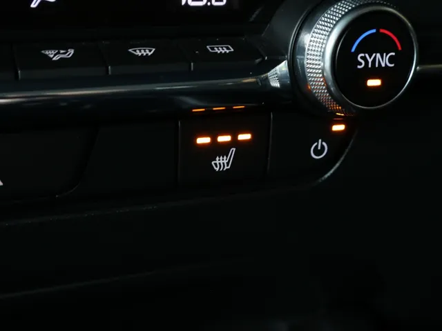Mazda 3 2.0 e-SA-G Exclusive-line | Head-Up display | Camera