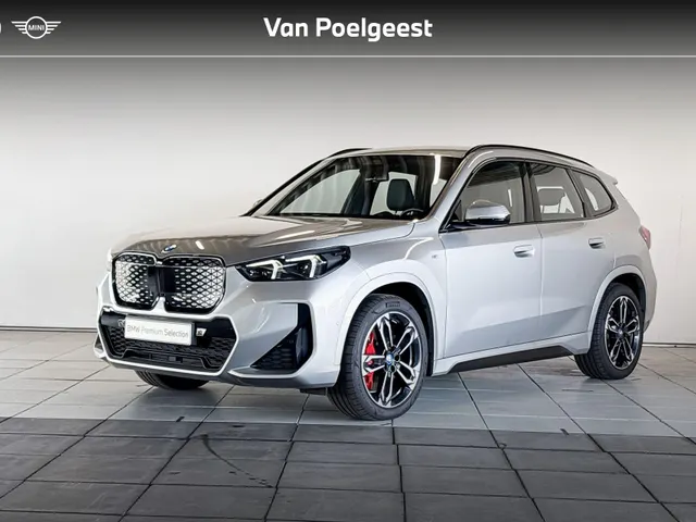 BMW iX1