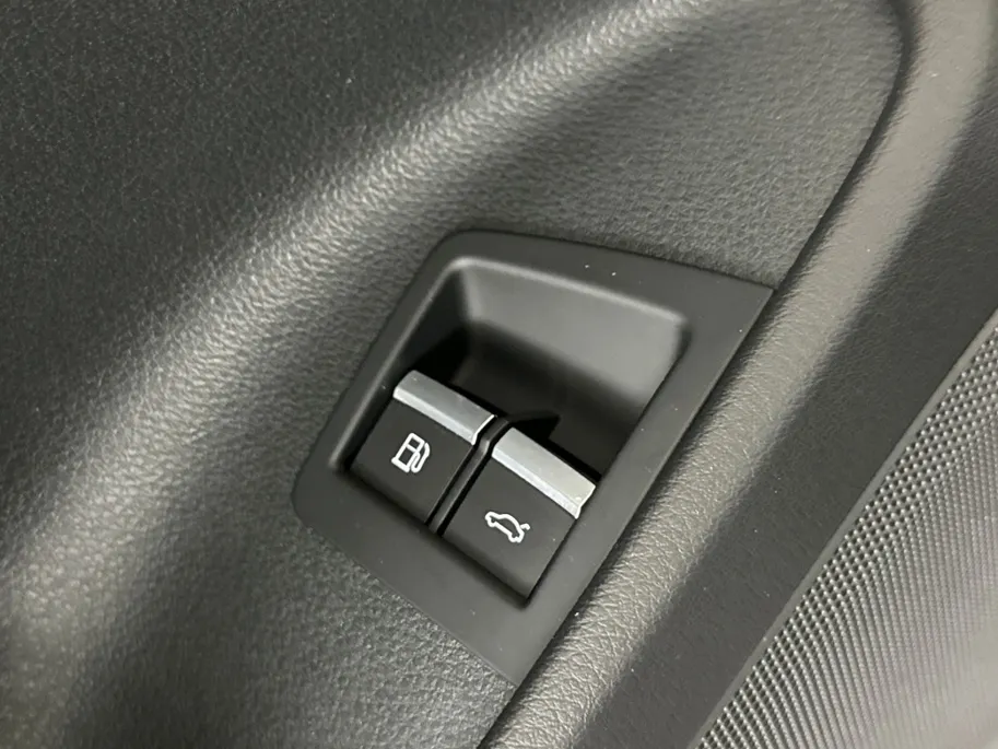 Audi Q8 55 TFSI-e quattro S-Line | Panoramadak | Luchtvering | 21'' L.M. Velgen | SoH 100%