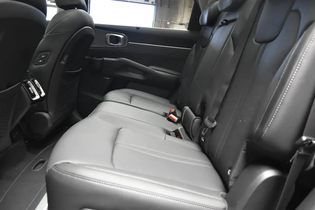 Kia Sorento 1.6 T-GDi 252pk PHEV Aut AWD DynamicPlusLine 7-PERS. NIEUW - DIRECT LEVERBAAR
