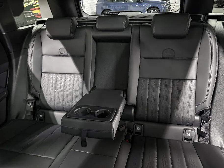MINI Countryman Electric E John Cooper Works M