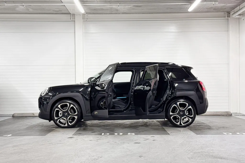MINI Aceman E Favoured