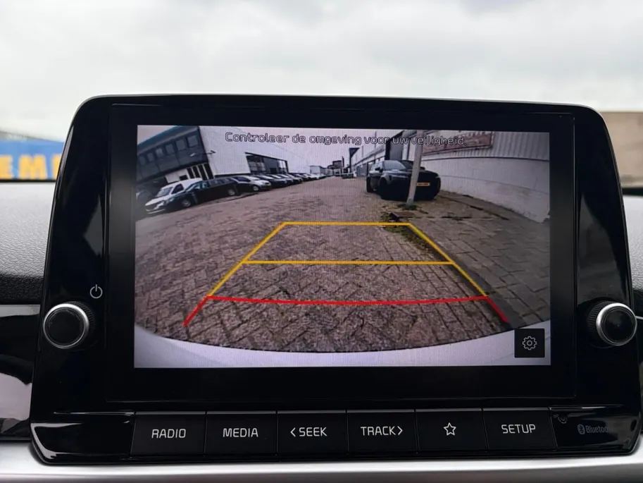 Kia Picanto 1.0 DPi DynamicLine | Airco | Cruise control | Camera | Apple Carplay / Android Auto | Elektrische ramen voor en achter | Lichtmetalen Velgen |