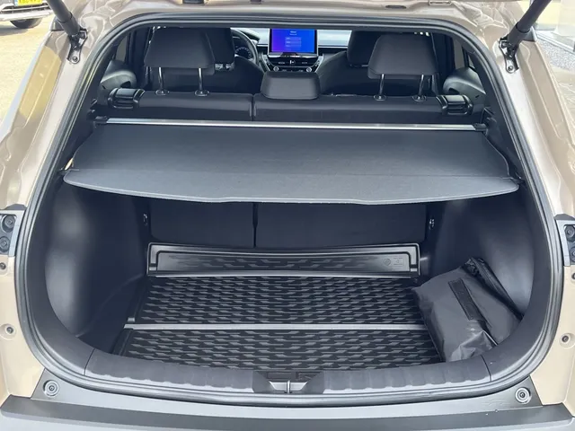 Toyota Corolla Cross Hybrid 140 Dynamic | All Seasons