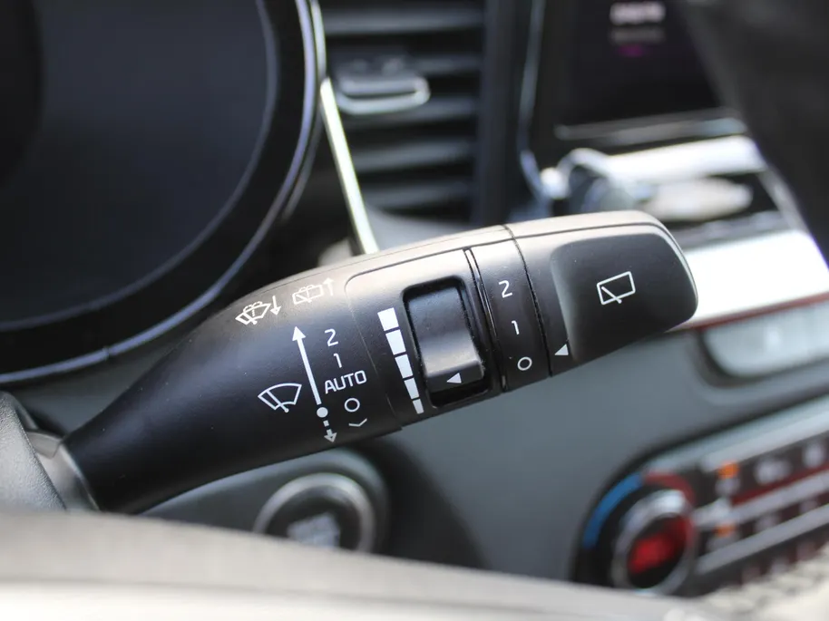Kia Ceed 1.0 T-GDi DynamicPlusLine | Stuur-/stoelverwarming | Camera | Draadloos laden | LED | Dodehoek detectie | 16' LM |