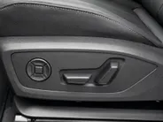 Audi Q6 e-tron S edition performance 100 kWh 306 PK · Tech pro · Glazen panoramadak · Trekhaak elek. wegklapbaar · Optiekpakket zwart