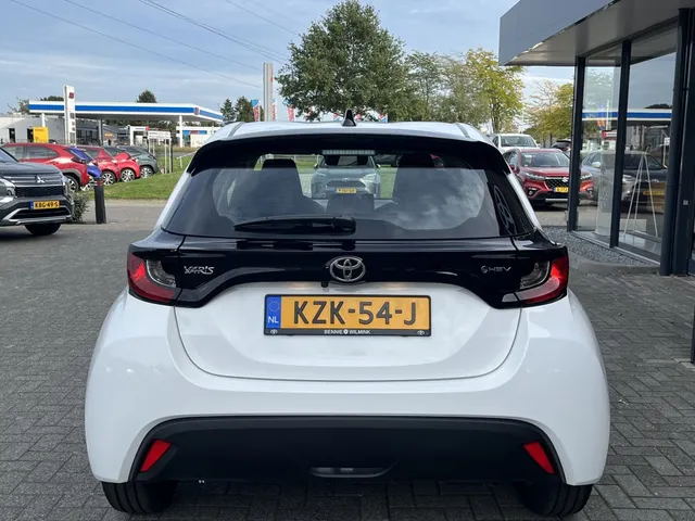 Toyota Yaris 1.5 Hyrid 115 Active | 3500 euro demo korting