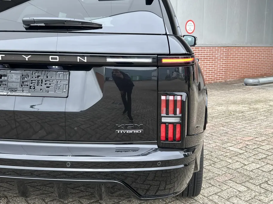 KGM Actyon Hybrid 1.5 Hybrid Titanium | Pano | Stoelverw voor & achter