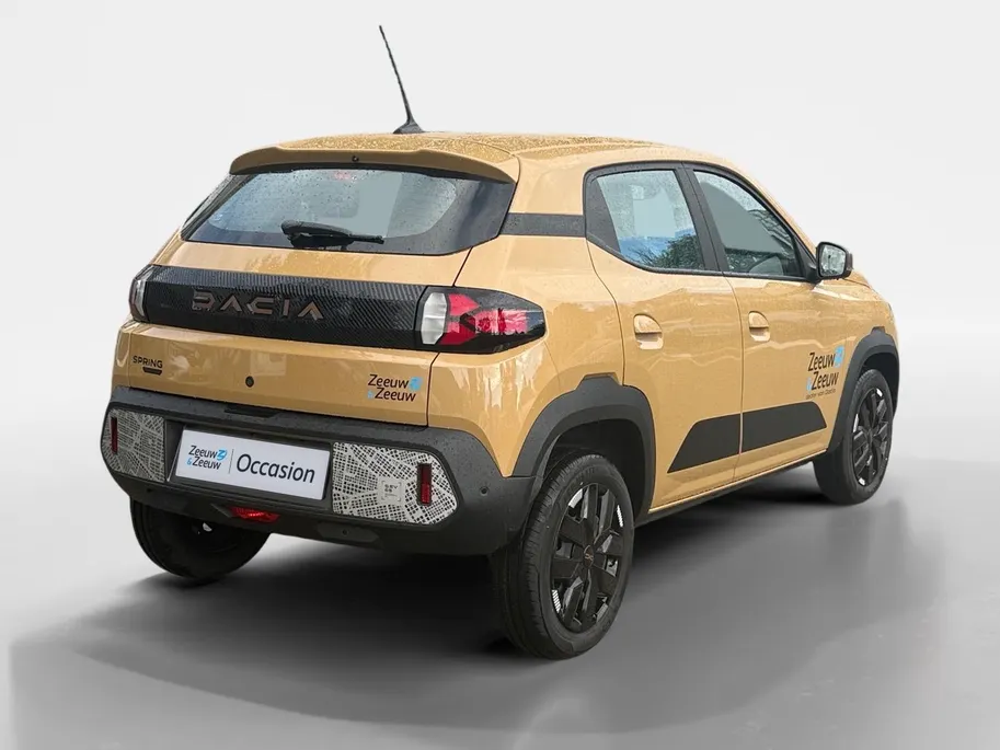 Dacia Spring Extreme 65 26.8 kWh AUTOMAAT AIRCO CAMERA CRUISE CONTROLE APPLE CARPLAY ANDROID AUTO ZEER MOOIE AUTO DEMONSTRATIEAUTO VRAAG NAAR DE KMSTAND