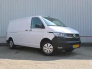 Volkswagen Transporter 2.0 TDI L2H1 28 Comfortline | 3-zits | Airco | Cruise | PDC | Apple Carplay | Android Auto | Volledig betimmerd |