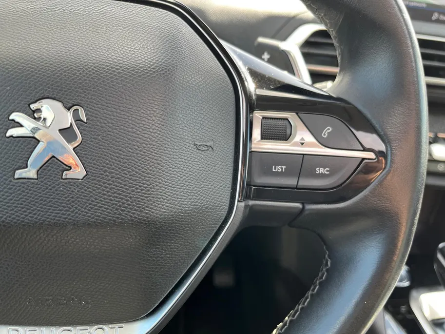 Peugeot 3008 1.2 PureTech Allure | Schuif/Kantel Dak | Automaat | Apple/Android Carplay | Half Leder | Climate Control | Navigatie |
