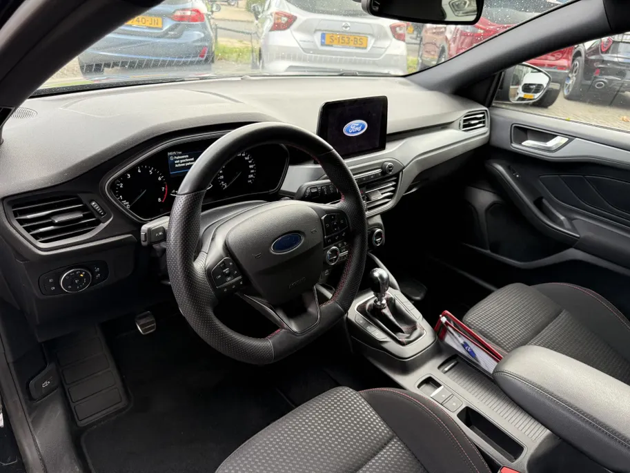 Ford Focus 1.0 EcoBoost Hybrid 125 pk ST Line Style Apple Carplay/ Android Auto - Winter Pack - Achteruitrijcamera