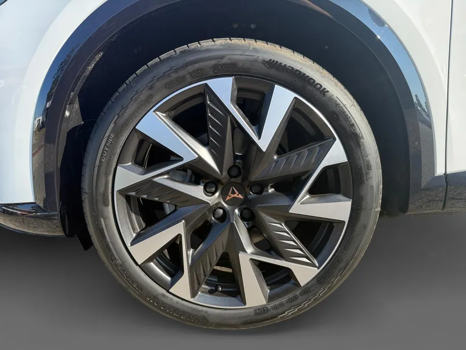 CUPRA Formentor 1.5 TSI e-Hybrid Business *NIEUW!*Schuif/Kantel Dak*Navi+Camera*Adaptive Crusie*Stoel/Stuur verw.*Sportieve Auto!
