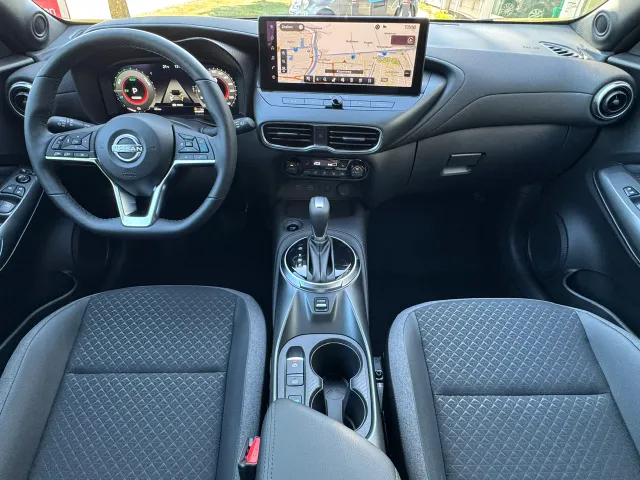 Nissan Juke Hybrid 143pk N-Design | NIEUW | Navigatie | App Connect | Blind Spot | 360-Camera | Keyless