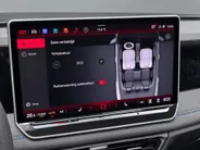 Volkswagen Tiguan 1.5 272pk DSG eHybrid R-Line Edition · Panoramadak · Wegklapbare Trekhaak · Head-Up · Apple/Android Car Play · IQ.Light · 20'' Inch · Garantie t/m 22-04-2030 of 100.000km