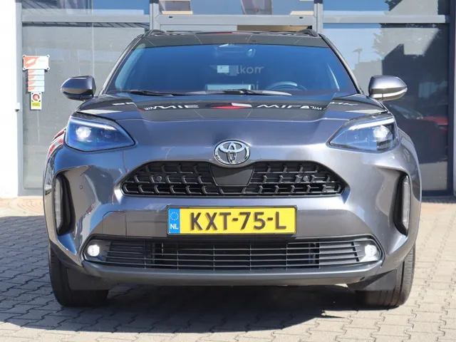 Toyota Yaris Cross 1.5 Hybrid 115 Dynamic Parkeersensoren | Stuur en stoelverwarming