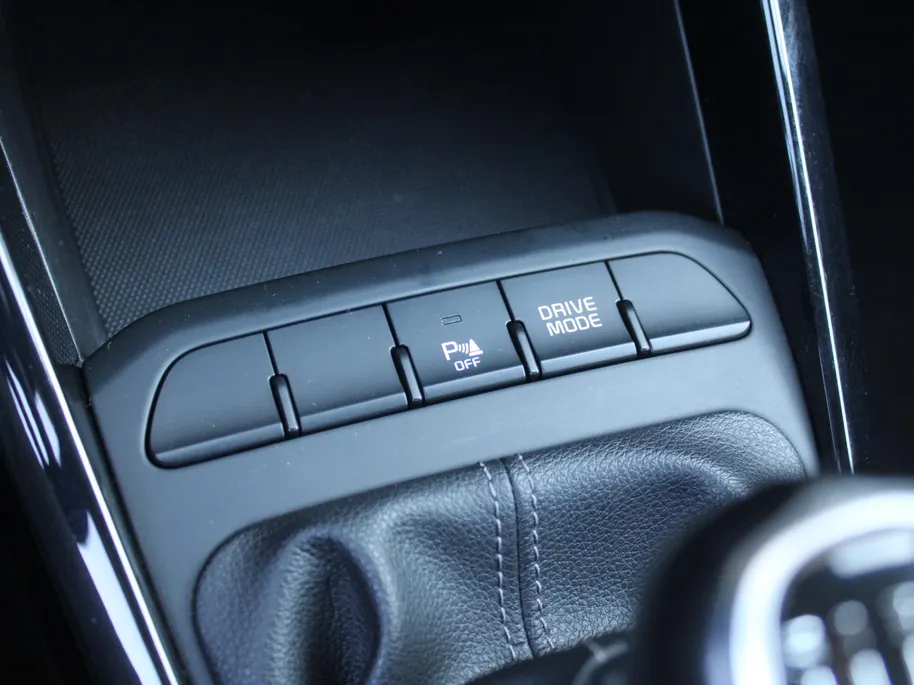 Kia Stonic 1.0 T-GDi MHEV DynamicLine | Navi | Clima | Cruise | Camera | 15' LM | Parkeersensor achter |