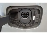 Ford E-Transit Courier Limited 136 PK 44 kWh accu