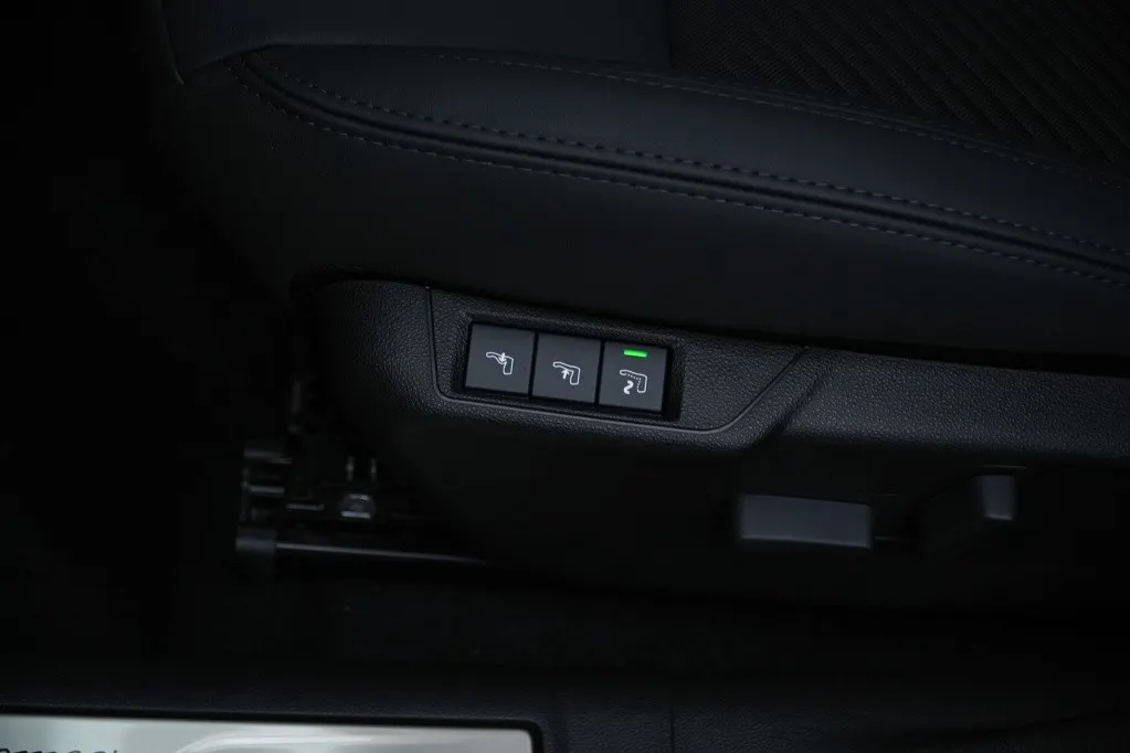 Alfa Romeo Junior 1.2 Turbo 136 PK Ibrida Speciale | Techno | Camera | Navi | Carp