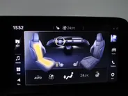 Suzuki e Vitara Style 61 kWh / Stoel + Stuurverwarming / 360° Camera / Navigatie /