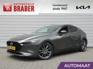 Mazda 3 2.0 e-SkyActiv-G M Hybrid 122 Luxury | Trekhaak | Stuur-/stoelverwarming | Leer | 360 Camera | Stoelgeheugen | 18' LM | HUD | LED | Cruise adapt. |