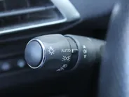Peugeot 3008 1.2 PureTech GT | Trekhaak | Stoelverwarming | Cruise adapt. | Camera | Dodehoek detectie | 18' LM | Navi | Clima |