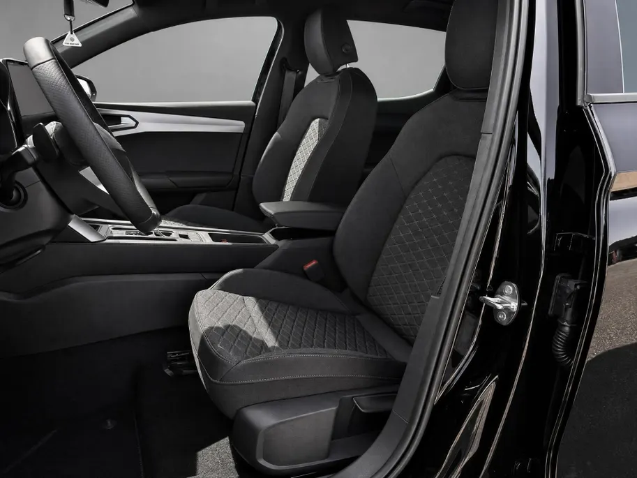 SEAT Leon FR Business 1.5 TSI eHybrid 204 PK Hatch. Technology pack | Matrix Led | Herwaardering!!