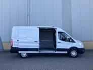 Ford Transit 350 2.0 TDCI 130 pk L3H2 Trend Navigatie - Apple Carplay/ Android Auto - Achteruitrijcamera - laadruimtebescherming