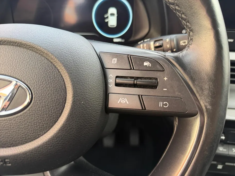 Hyundai i20 1.0 T-GDI Premium | Navigatie| Stoel/Stuurverwarming| Achteruitrijcamera| Dode hoek sensor|