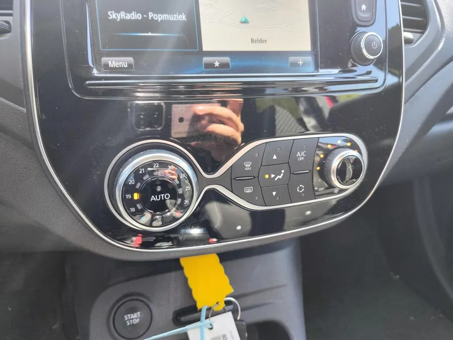 Renault Captur 0.9 TCe Intens | Clima | Camera | Navi | NU Rijklaarprijs! Incl. 12 maanden garantie, APK, Onderhoudsbeurt etc. Premiumpakket gratis! |