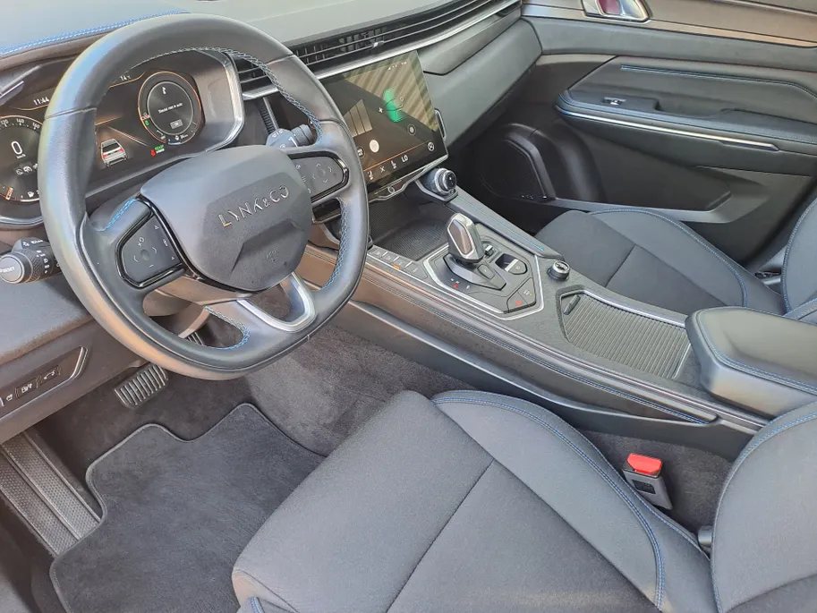 Lynk & Co 01 1.5 PHEV | SOH 97,3% | Automaat | Camera | Navigatie | Climate Control | Trekhaak afneembaar | Apple Carplay/Android Auto | DAB | Keyless entry | Keyless start | Stoel verw.