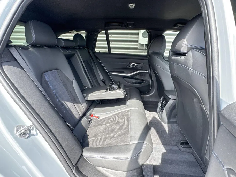 BMW 3 Serie Touring 330e xDrive