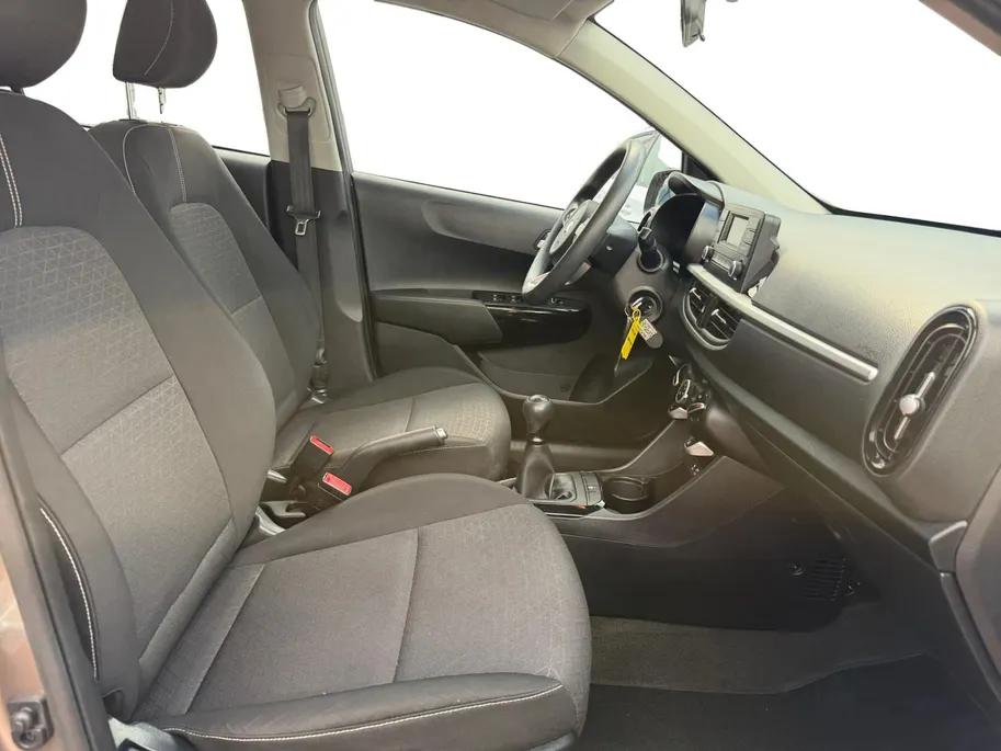 Kia Picanto 1.0 ComfortLine | Zeer nette auto | Dealer onderhouden | Parkeersensoren achter | 12 maanden BOVAG garantie |