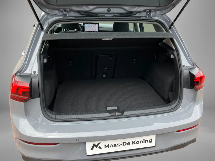 Volkswagen Golf 1.5eTSI/150PK DSG Life Edition · Apple/Android Car Play · Navigatie · Head-Up display · Stoel-& stuurverwarming · Garantie t/m 21-04-2030 of 100000km.