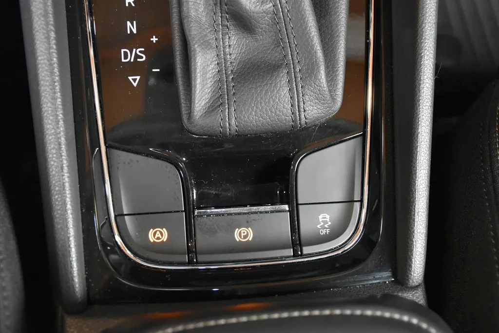 Škoda Karoq 1.5 TSI ACT Greentech 150pk Business