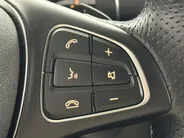 Mercedes-Benz GLA 200 Premium Automaat | Navigatie | Elektrische Achterklep | Lederen Bekleding