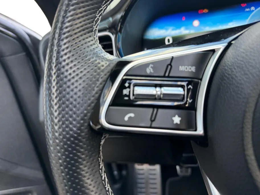 Kia Ceed 1.0 T-GDi GT-Line | Panorama schuifdak | Navigatie | Camera | Apple Carplay / Android auto | Stoelverwarming/ Stuurverwarming | Cruise control | Lichtmetalen Velgen |