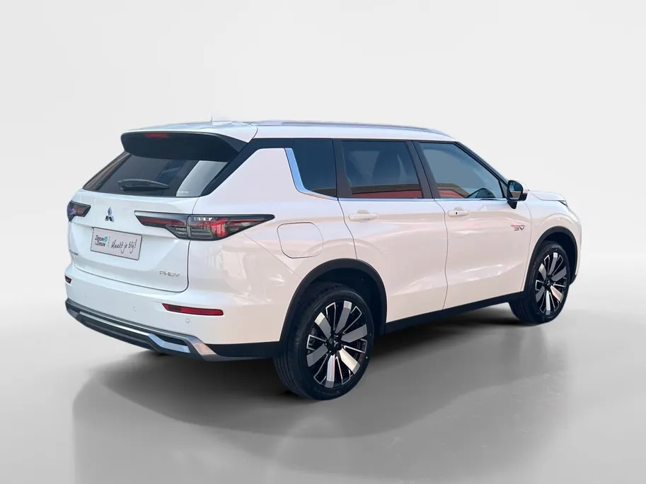 Mitsubishi Outlander 2.4 PHEV First Edition | 6000 EURO KORTING | NU DIRECT LEVEBAAR | 8 JAAR GARANTIE |