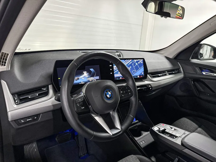 BMW iX1 xDrive30