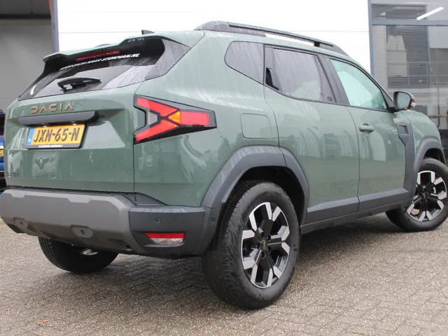 Dacia Duster Eco-G 120 extreme | Winter Pack | Around Viewmonitor | Apple CarPlay & Android Auto | DEMO VRAAG NAAR DE BESCHIKBAARHEID