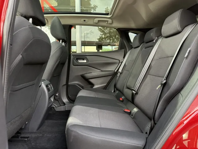Nissan QASHQAI 1.3 Mild-Hybrid 158pk Xtronic N-Connecta | Panoramadak | Navigatie | 360-Camera | App Connect | Blind Spot | Keyless | All Season