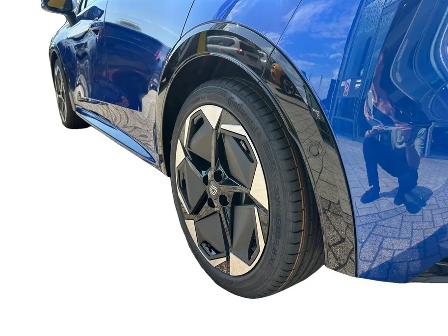 Renault Clio Techno | Camera | Climate Control﻿ | Draadloze oplader | 18 Inch velgen | Dode hoek Detectie | Sfeerverlichting, NU € 2.000,- VOORRAAD VOORDEEL *