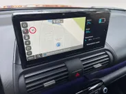 Hyundai Inster Evolve 49 kWh | Nieuw | Uit voorraad leverbaar | Zeer compleet | 360 km range | 360 graden camera | Hyundai Rotterdam - Noord |