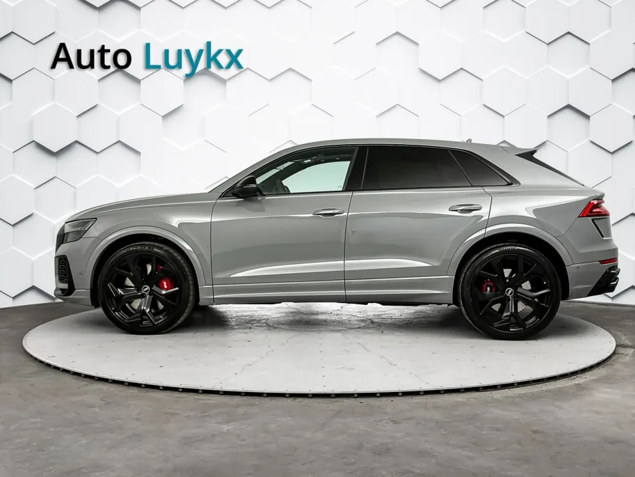 Audi RSQ8 4.0 TFSI RS Q8 Quattro | Panoramadak | Luchtvering | 23'' L.M. Velgen